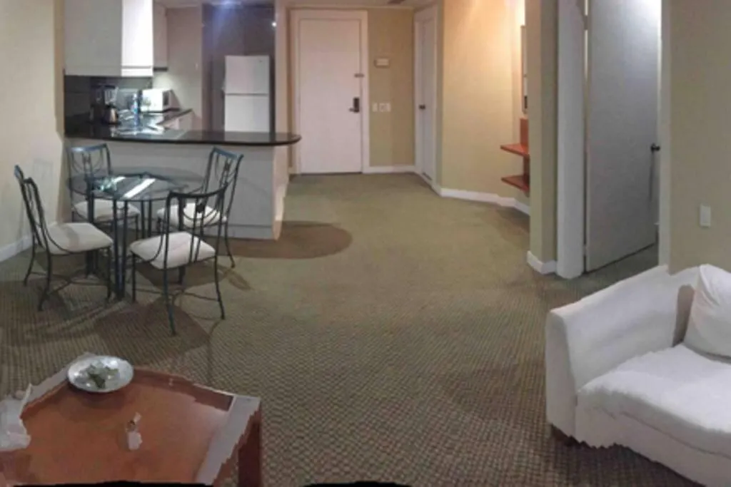 Torres De Suites At Marriot Quito 0*,